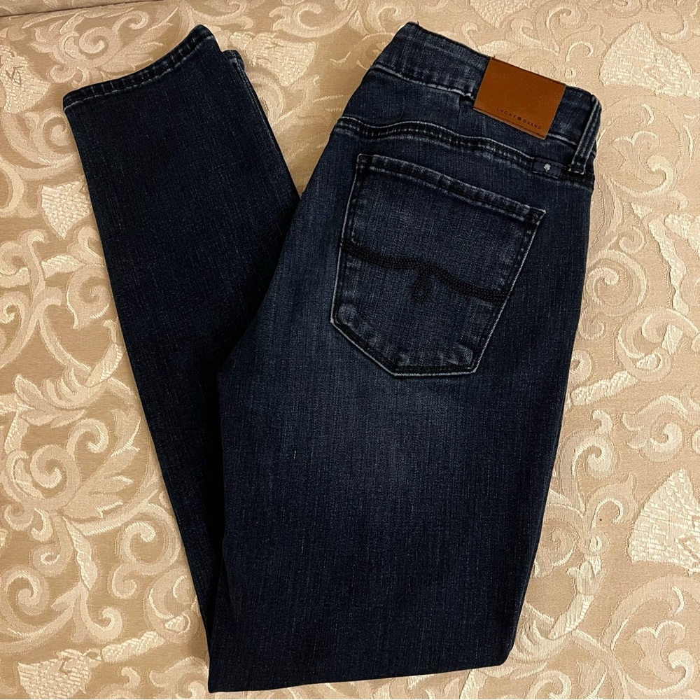 ❤️SOLD❤️ Lucky Brand Lolita Skinny Jeans in Deep Indigo - Picture 4 of 7
